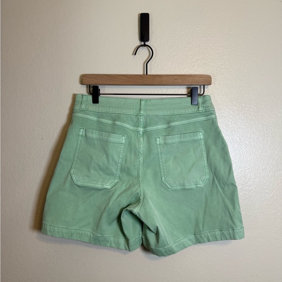 Spanx Stretch Twill 6" Shorts in Fresh Celdon - Picture 4 of 7